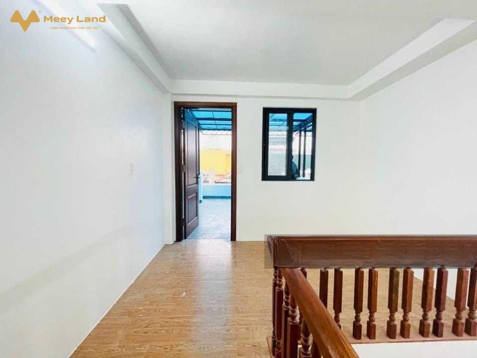 Bán nhà mới Tây Mỗ 34m2, 5 tầng, 4 phòng, nội thất mới, đường lớn giá 5.2 tỷ