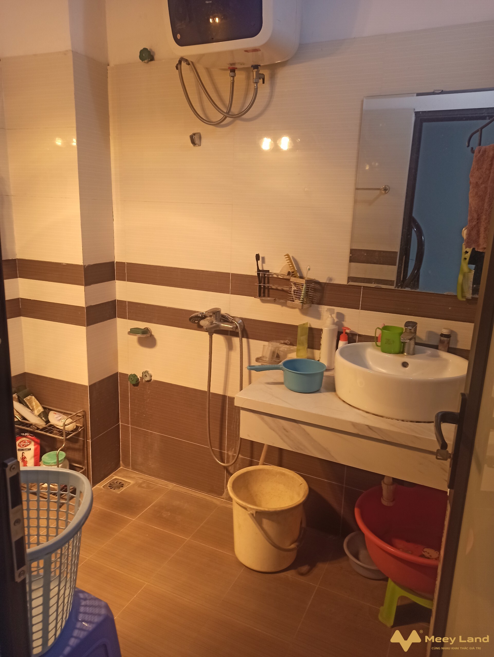 Bán nhà mặt tiền Xuân Phương 38m2, 5 tầng, gara ô tô đỗ, 2 mặt tiền, nội thất đẹp