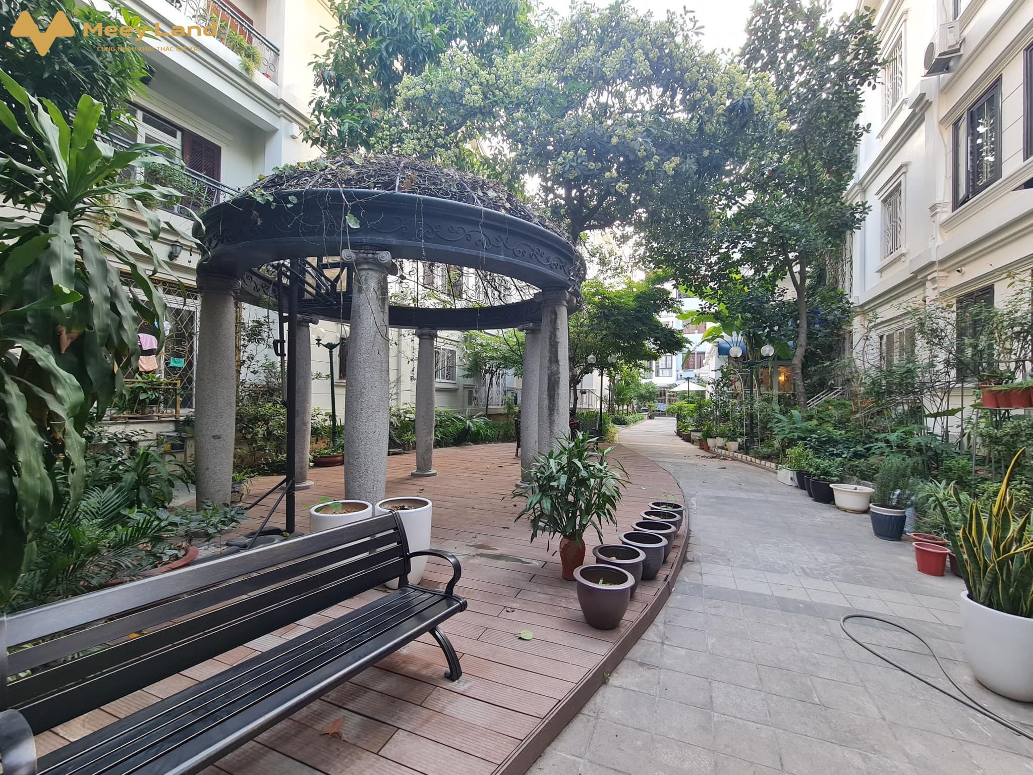 Chính chủ bán biệt thự Hyundai Hillstate, trung tâm Hà Đông, full nội thất xịn sò