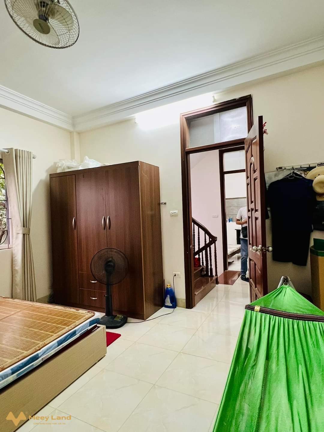 Chính chủ bán nhà Vân Canh 40m2, 4 tầng, 4 phòng ngủ, có nội thất, đi Mỹ Đình 4km