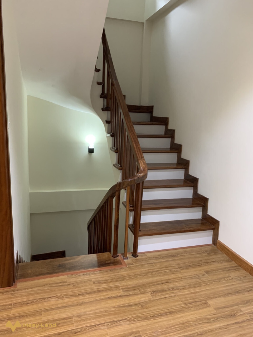 Bán nhà mới Tây Mỗ 32m2, 5 tầng, đường lớn ô tô đỗ, Mỹ Đình 3km giá 5.2 tỷ