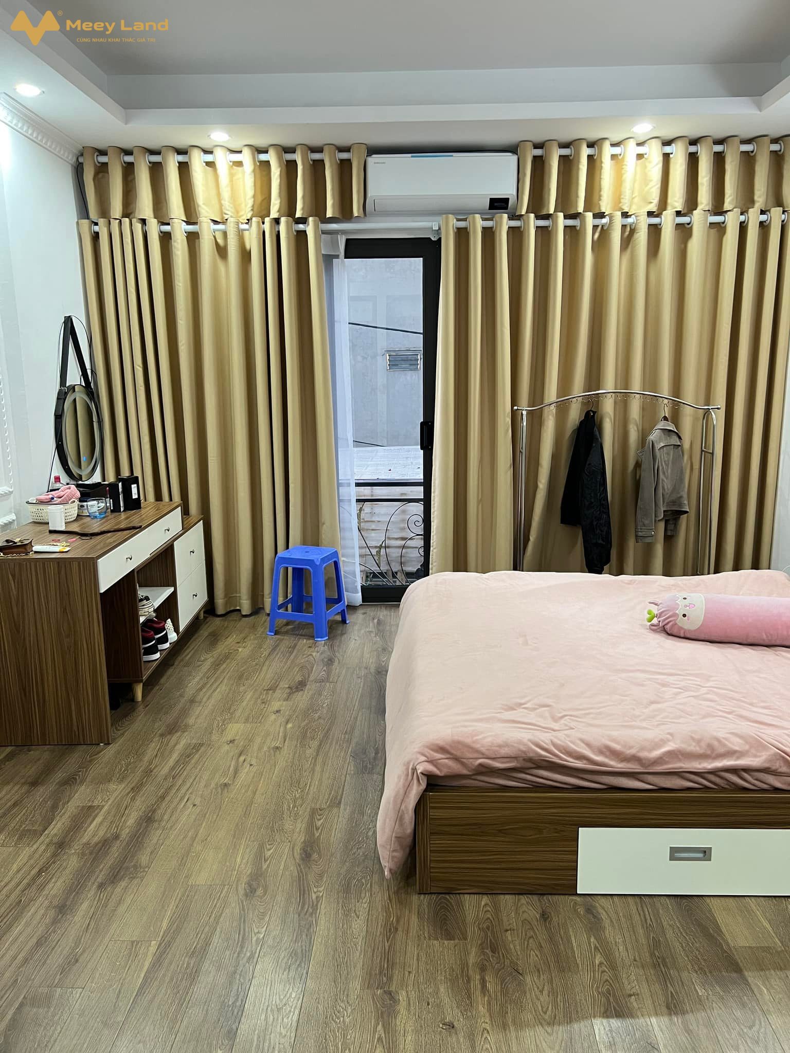 Bán nhà mới Kim Chung 33m2, 5 tầng, 3 ngủ, ngõ rộng thoáng, gần đường 32, giá 4.2 tỷ