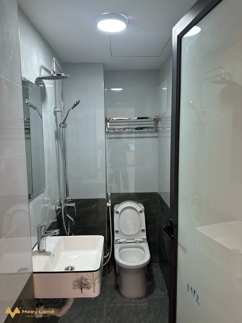 Bán nhà Lai Xá 33m2, lô góc 3 mặt thoáng vĩnh viễn, đi bộ 30m đến chợ, tiện ô tô