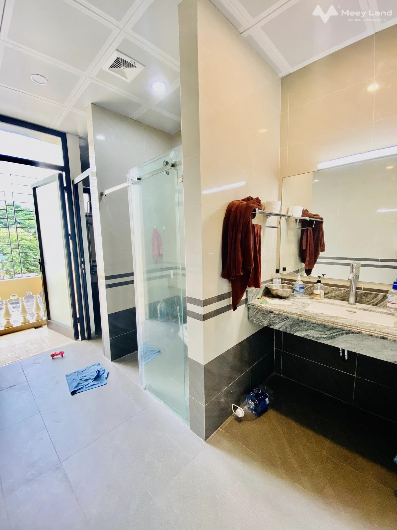 Bán liền kề khu nhà ở quốc hội, Lương Thế Vinh, 6 tầng, thang máy, vừa ở vừa làm văn phòng