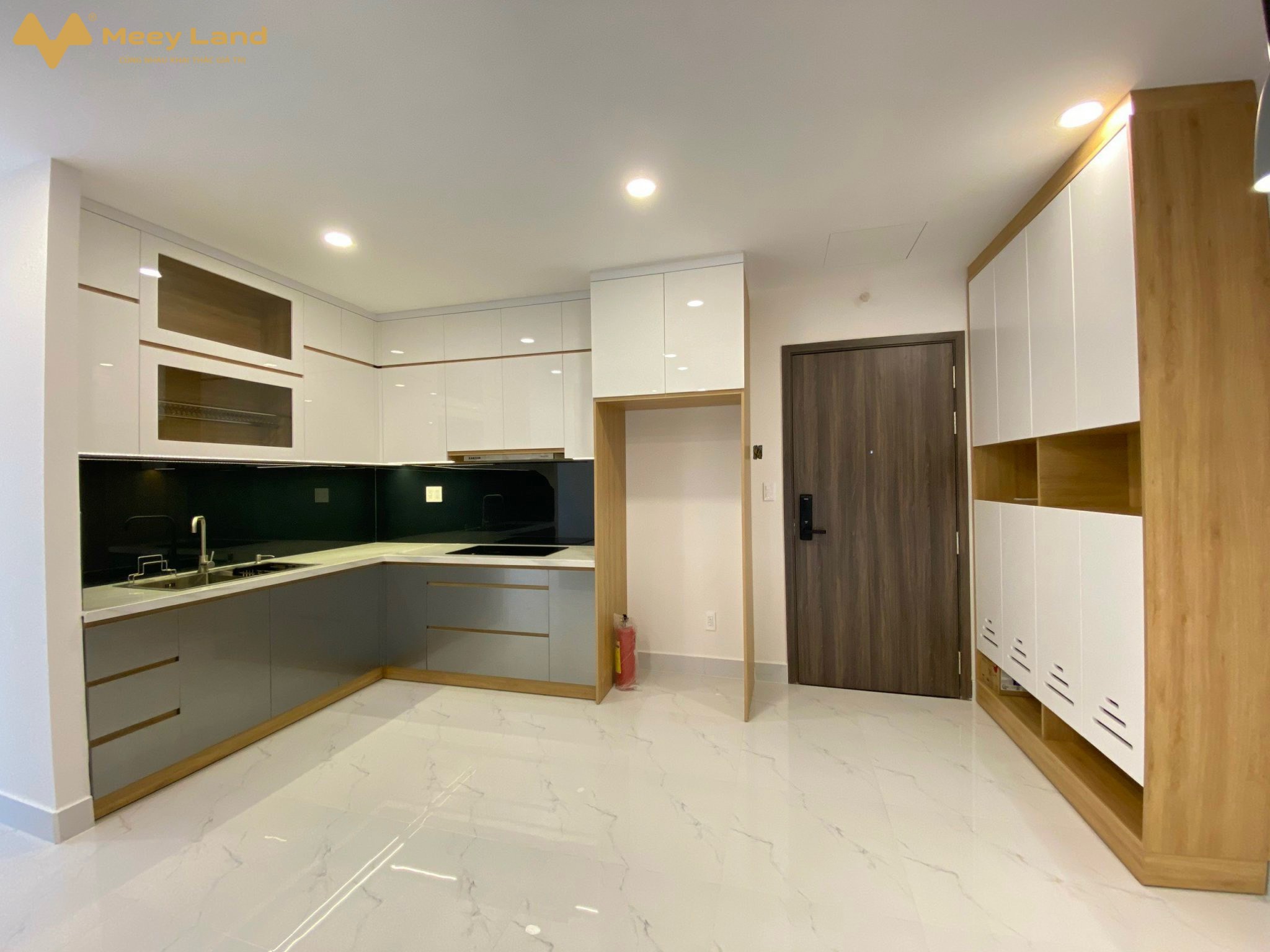 Bán gấp căn hộ 2 phòng ngủ 74m2 nhà hoàn thiện giá 5,3 tỷ tổng giá