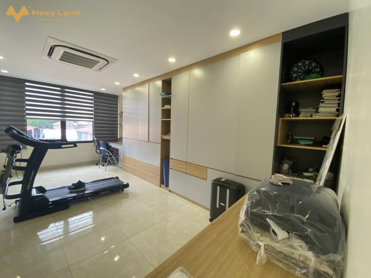 Tòa nhà văn phòng phố Nguyễn Phong Sắc, trung tâm Cầu Giấy, vô vàn tiện ích, 7 tầng thang máy