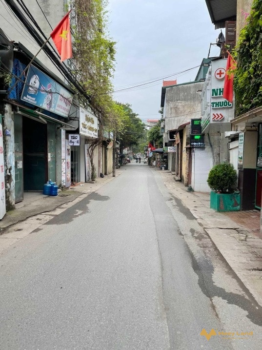 Bán nhà mới Tây Mỗ 34m2, 5 tầng, 4 phòng, nội thất mới, đường lớn giá 5.2 tỷ