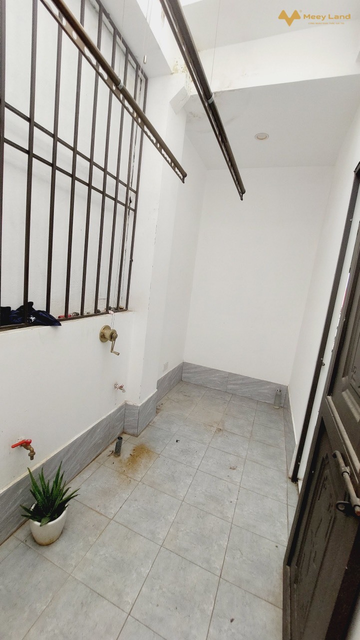 Bán nhà mới An Khánh, Đại Lộ Thăng Long 36m2, 5 tầng, 4 phòng, ô tô đỗ gần nhà