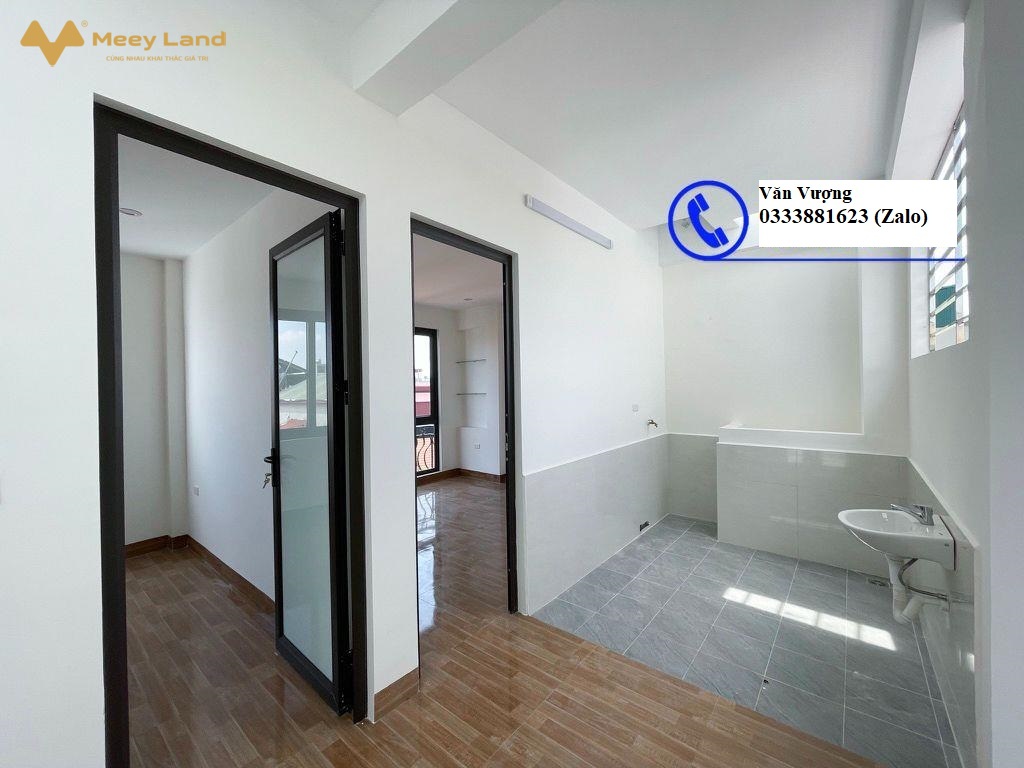 Bán nhà Phương Canh gần Mỹ Đình 36M x 5 Tầng, 20m ô tô đỗ, kinh doanh tiện íchXây dựng 36m x 5 tầng, 4 phòng rộng, 3 nhà tắm.Ngõ rộng ô tô đỗ cách nhà 30m, kinh doanh tốt- Đường lớn: Trịnh Văn Bô, Trần Hữu Dực, Mỹ Đình.- Nhà ngay bãi ô tô, đỗ được 30 cái ngày đêm thoải mái.- Giá nhà 2 tỷ 950 triệu ( bao chi phí chuyển nhượng).- AC vui lòng liên hệ: 033.388.1623/ 094.495.8199( có Zalo)Xin chân thành cảm ơn.