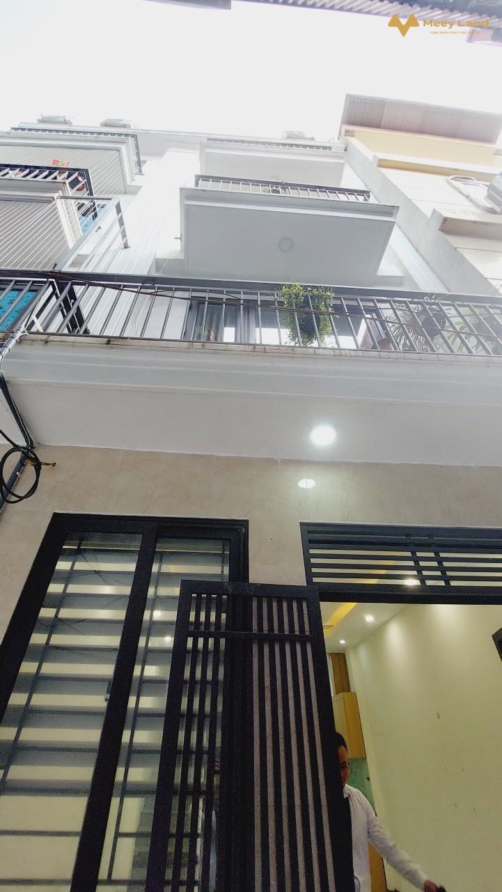 Bán nhà mới An Khánh, Đại Lộ Thăng Long 36m2, 5 tầng, 4 phòng, ô tô đỗ gần nhà