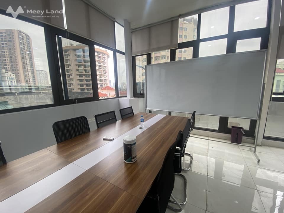 Mặt phố Trần Đăng Ninh, trung tâm Cầu Giấy, 9 tầng, thang máy, cho thuê 140 triệu/ tháng