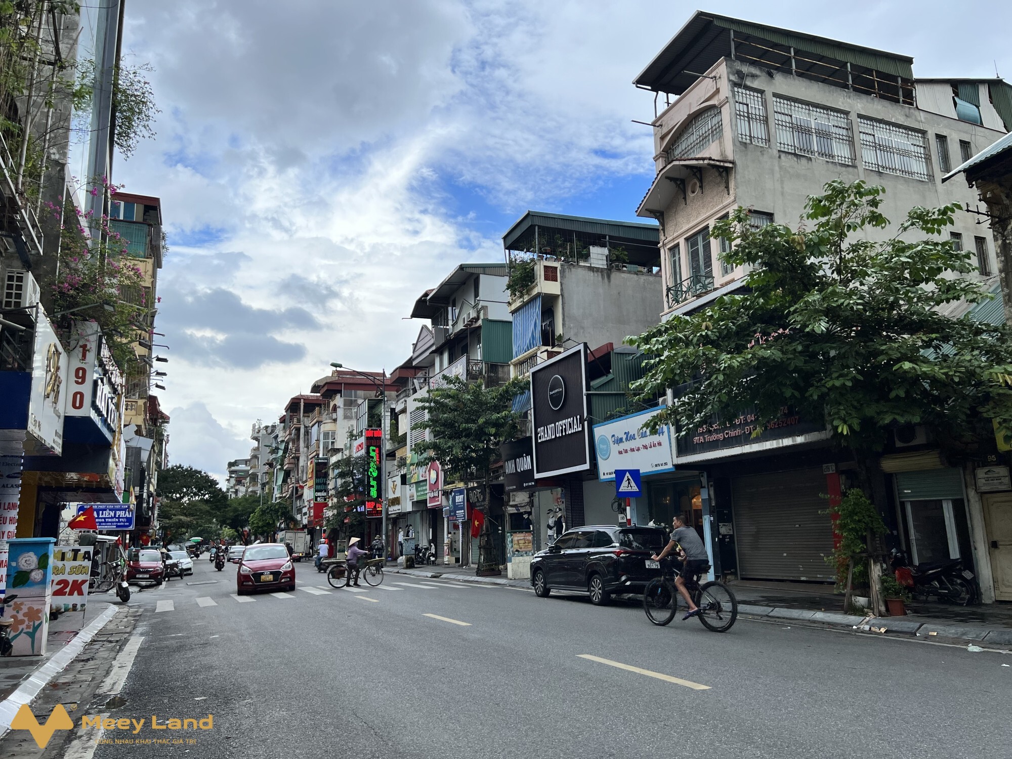 Bán gấp nhà phố Bạch Mai, diện tích 46m2, 3 tầng, mặt tiền 5m, giá 2,3 tỷ