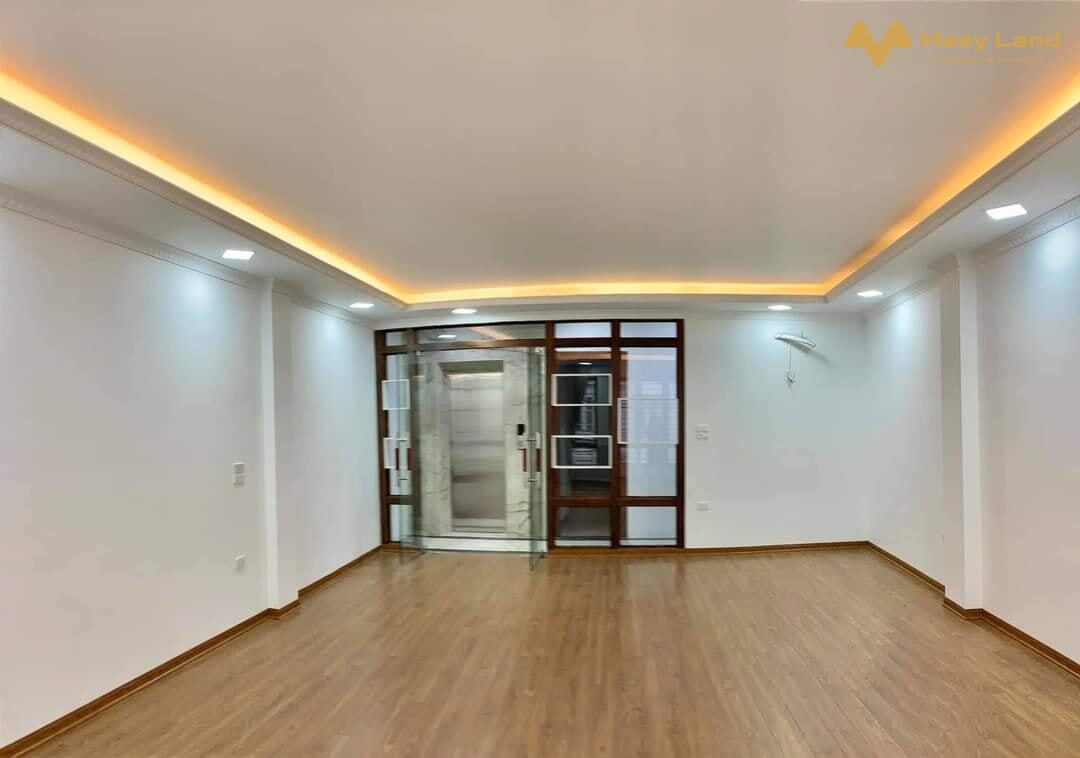 Bán nhà Lạc Long Quân, Cầu Giấy, 60m2 x 7T, ô tô