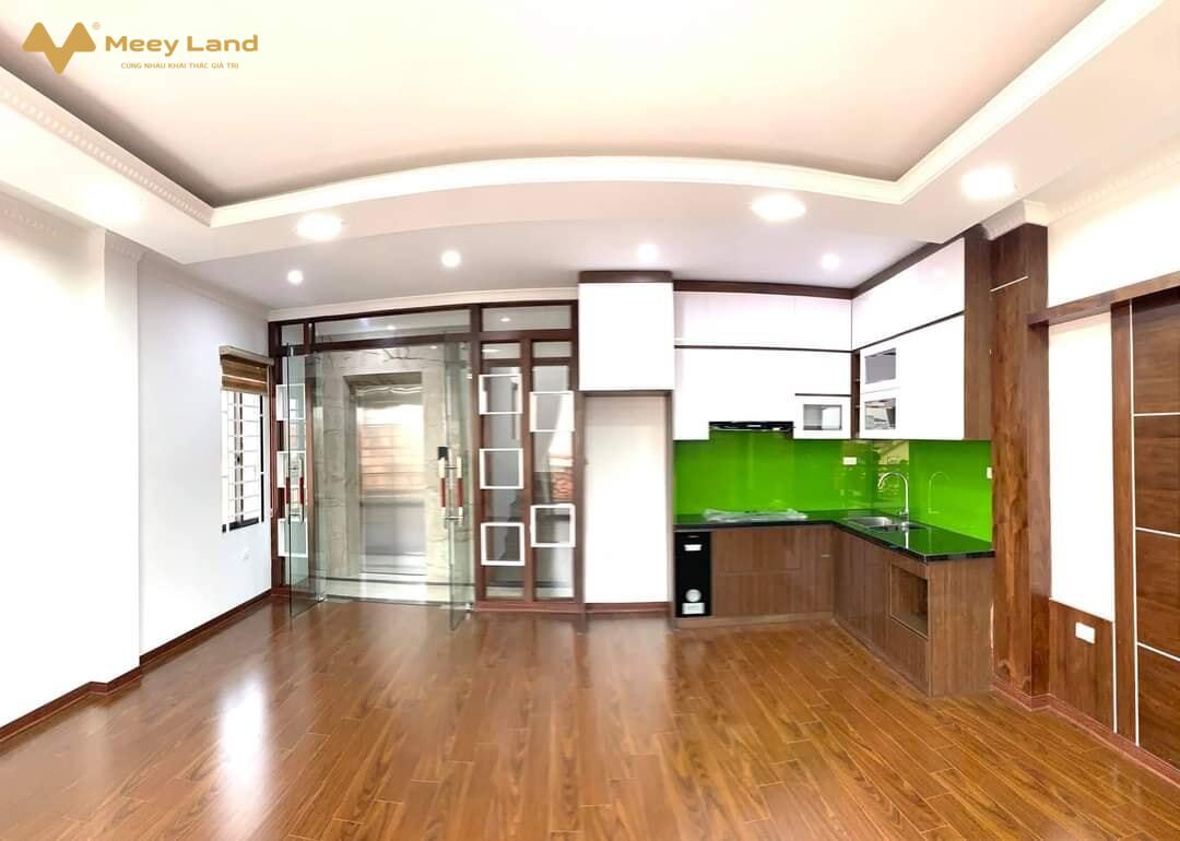 Bán nhà Lạc Long Quân, Cầu Giấy, 60m2 x 7T, ô tô