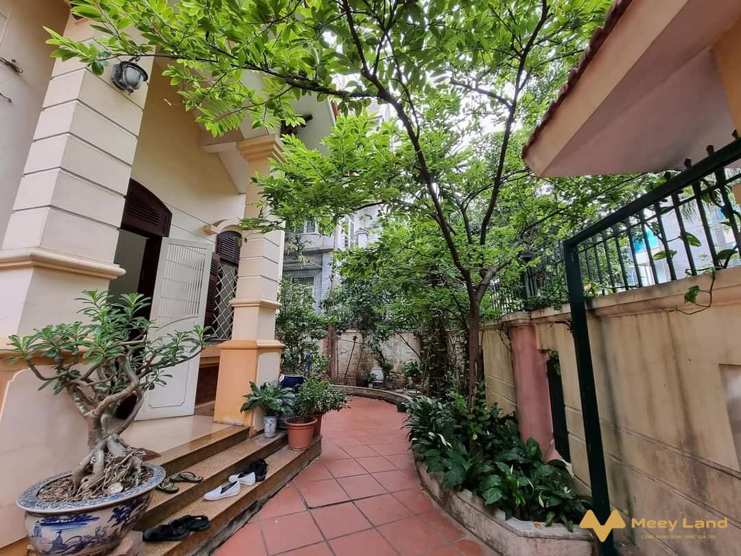 Bán biệt thự khu đô thị Trung Yên, Cầu Giấy, 199m2, 4 tầng, 3 thoáng