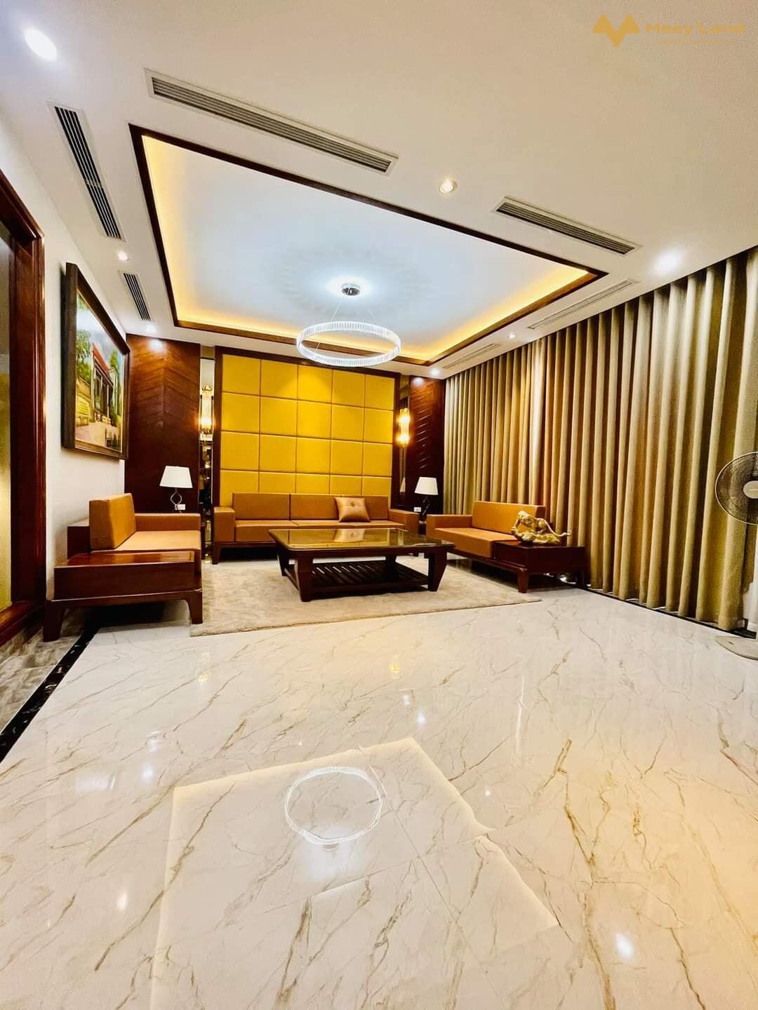 Bán nhà mặt phố Xuân La, Tây Hồ, 120m2 x 6 tầng