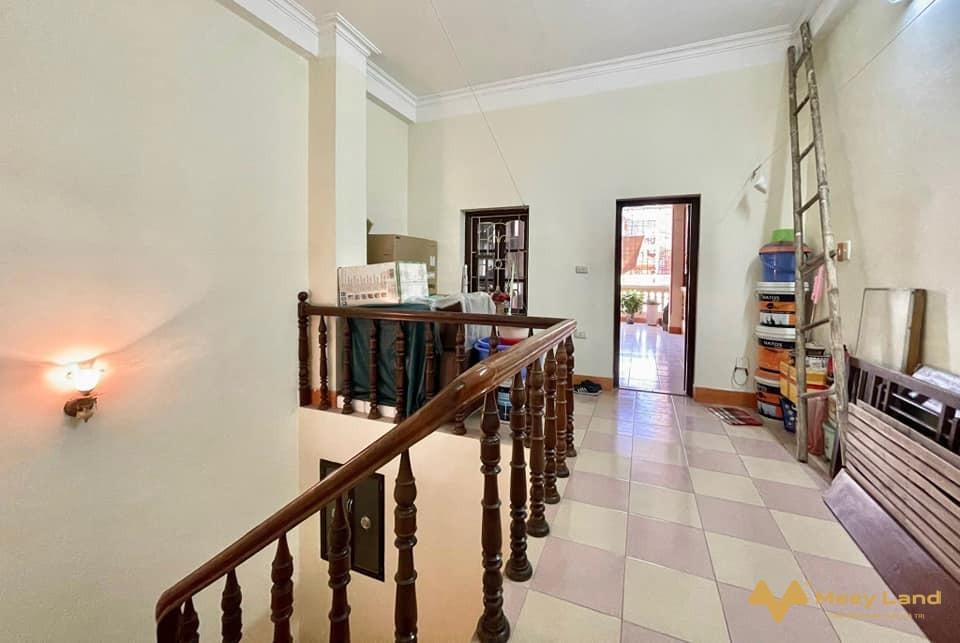 Bán nhà dân xây, phố Việt Hưng, Long Biên 4 tầng, 36m2 giá 8 tỷ
