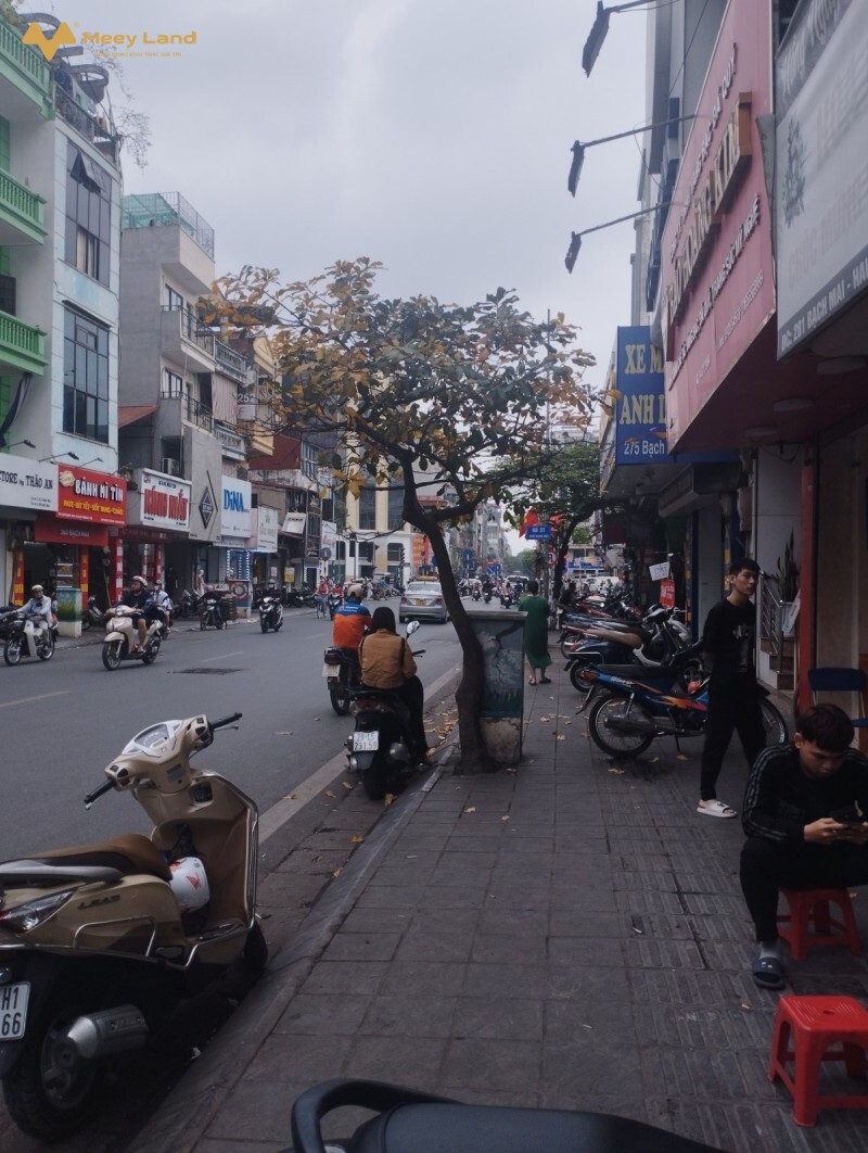 Bán gấp nhà mặt phố Bạch Mai 50m2, 2 tầng, mặt tiền 3m, giá 9,45 tỷ