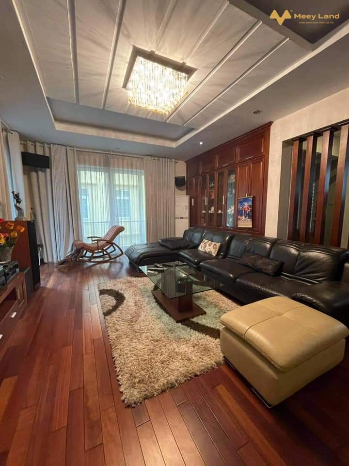 Biệt thự Đốc Ngữ, Ba Đình, 3 thoáng, 114m x 5 tầng