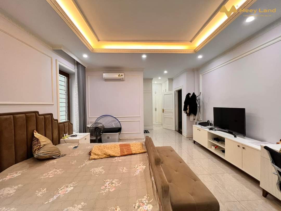 Biệt thự Trung Hòa, Cầu Giấy, 120m2 x 5 tầng, 3 thoáng