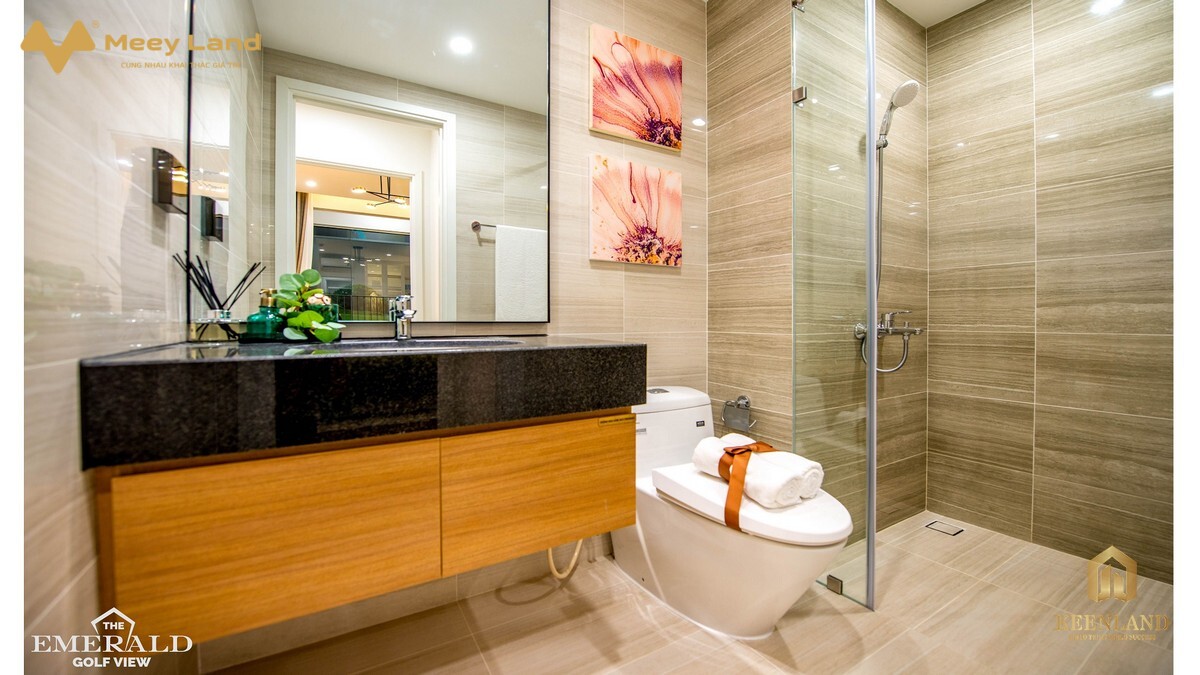 Căn The Emerald Golf View, 2 phòng ngủ, 1 vệ sinh, full nội thất, giá 3 tỷ