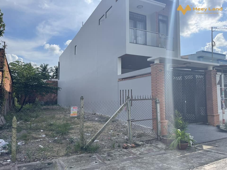 Bán gấp 162m2 giá 1,55 tỷ gọi ngay xem đất đặt cọc