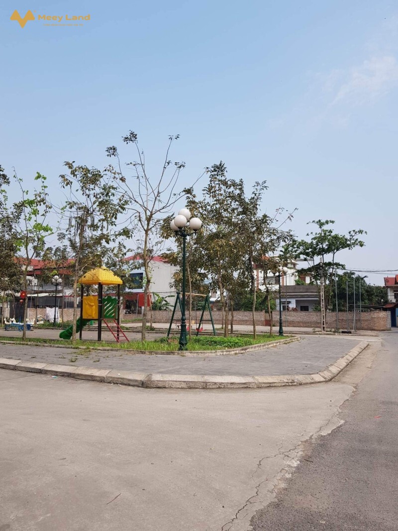 Bán nhà Khê Nữ diện tích 370m2, Nguyễn Khê, Đông Anh, chỉ 13,2 tỷ