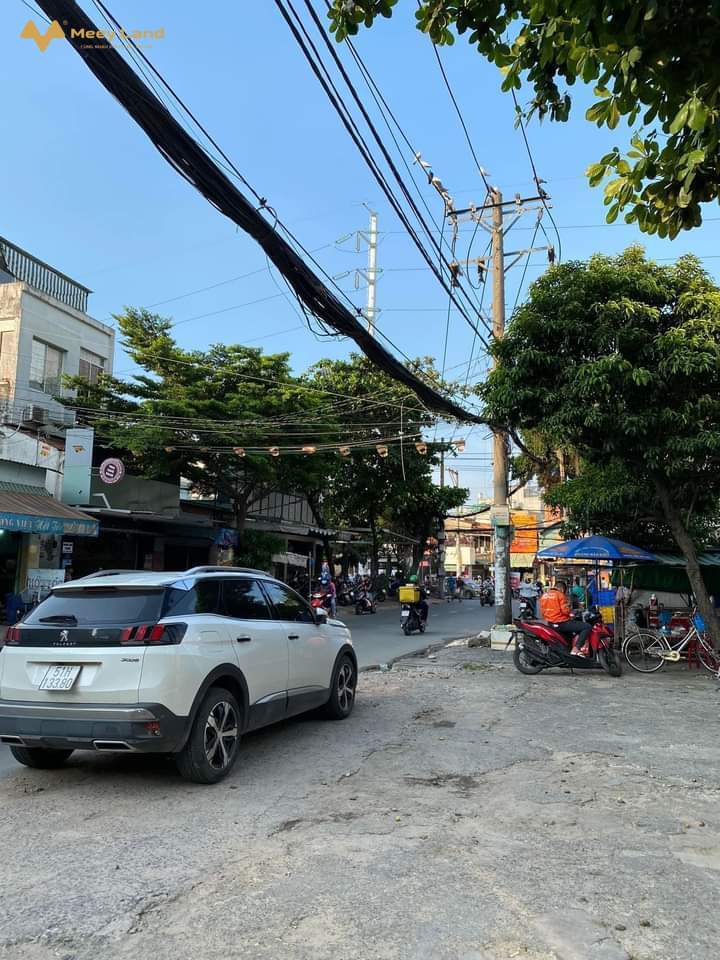 Cần bán gấp nhà, Đường số 8, Quận 9, đường ô tô 6m, 2 tầng lầu 86m2, giá 4,4 tỷ