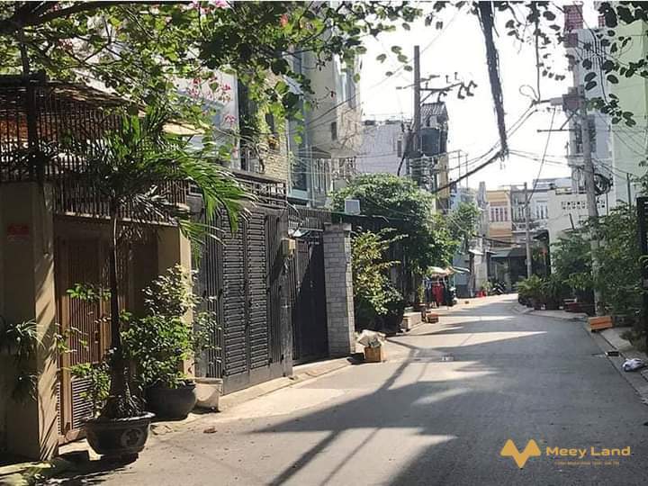 Cần bán gấp nhà, đường số 24, Long Thạnh Mỹ, quận 9, đường ô tô 6m, 1 tầng lầu 80m2, giá 3,2 tỷ