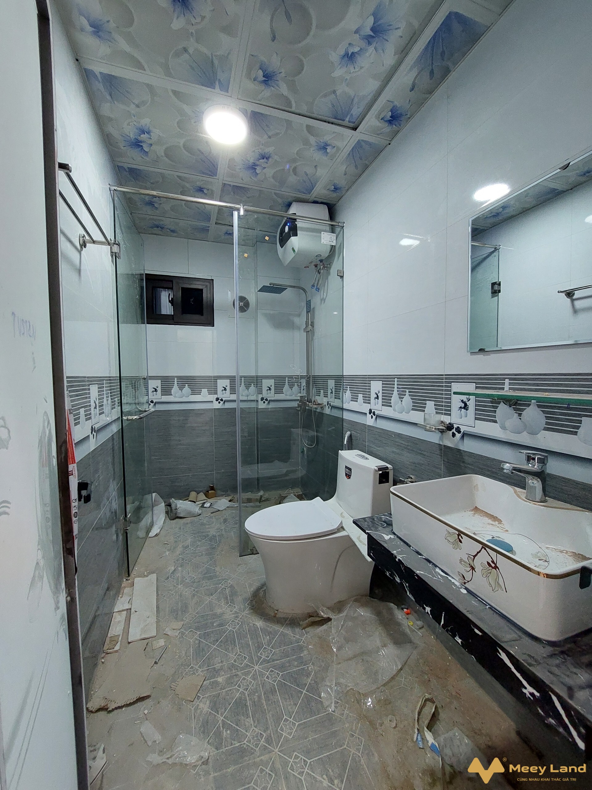 Bán nhà ô tô đỗ cửa. 47m2, 3 tầng, cách bến Yên Nghĩa 1.1km, giá 1.95 tỷ