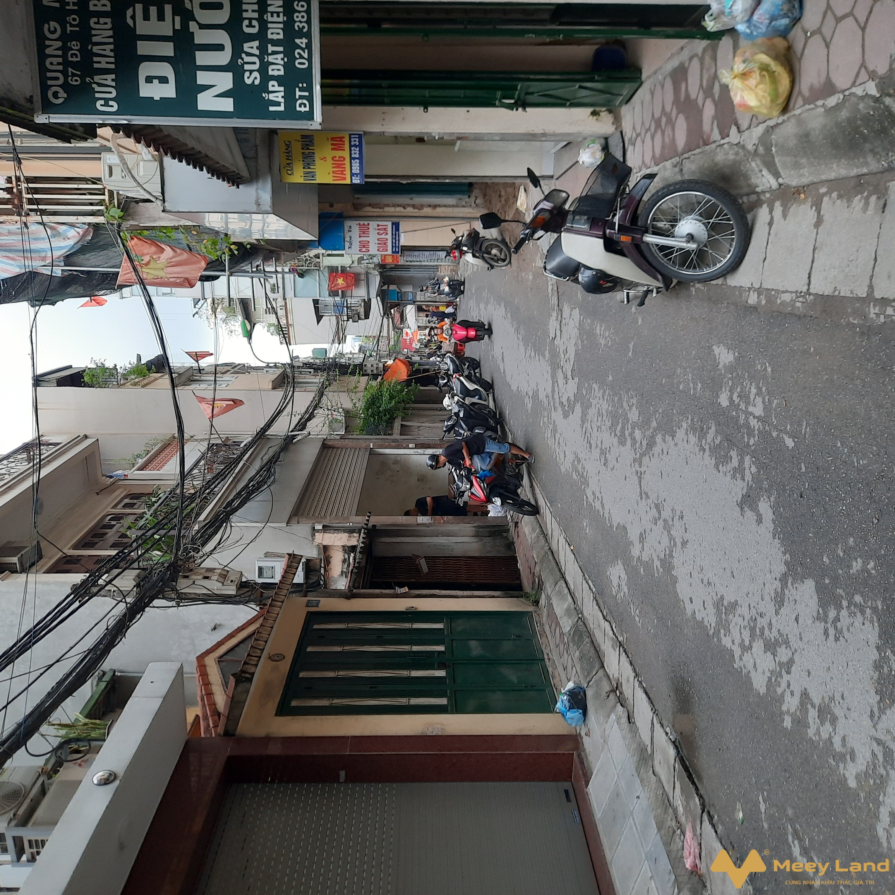 Bán gấp nhà đường Đê Tô Hoàng 70m2, 3 tầng, giá 4,65 tỷ