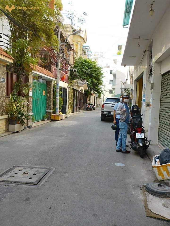 Cần bán gấp nhà, Lê Văn Việt Quận 9, hẻm ô tô 6m, 4 tầng lầu 60m2, giá 5,8 tỷ