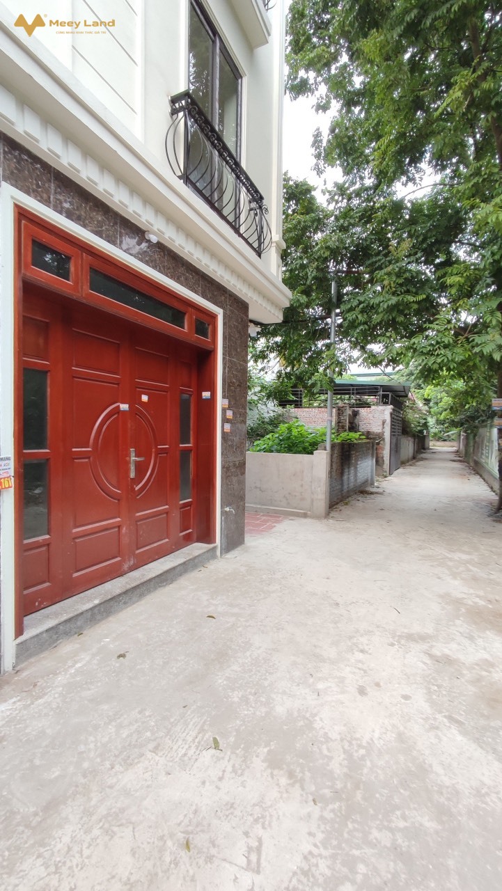 Nhà 4 tầng, giá 2,2 tỷ gần bến xe Yên Nghĩa, Hà Đông