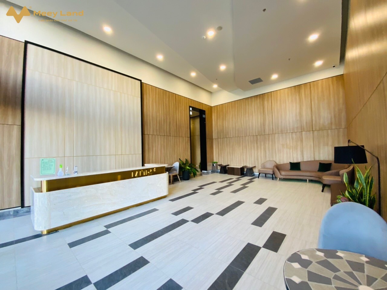 Bán căn góc 65m2 (2PN) Full nội thất tại Lavida Plus đối diện SC Vivo City Q7, giá 4,250 tỷ bao hết