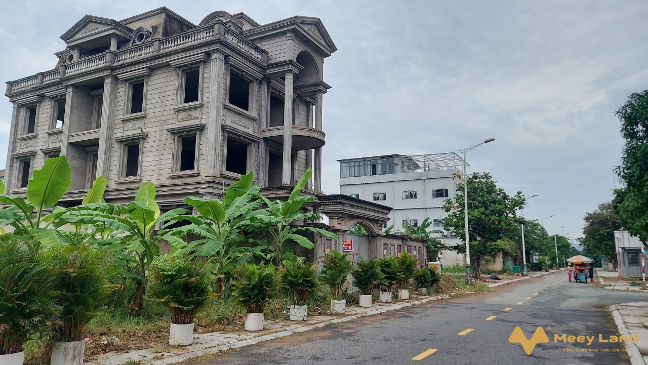 Bán nhà chính chủ quận 2, biệt thự giao Thạnh Mỹ Lợi, giá 63 tỷ