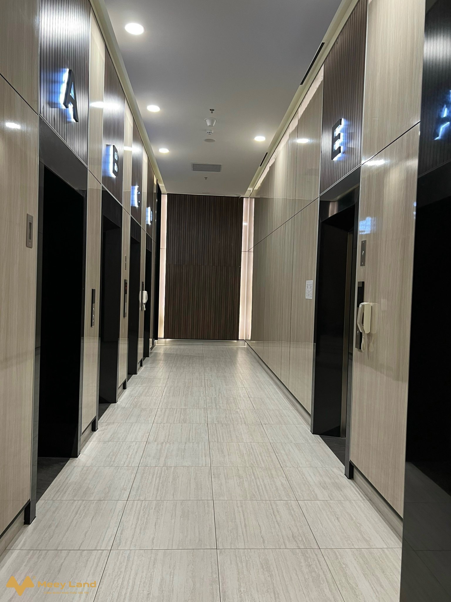 Bán căn góc 65m2 (2PN) Full nội thất tại Lavida Plus đối diện SC Vivo City Q7, giá 4,250 tỷ bao hết