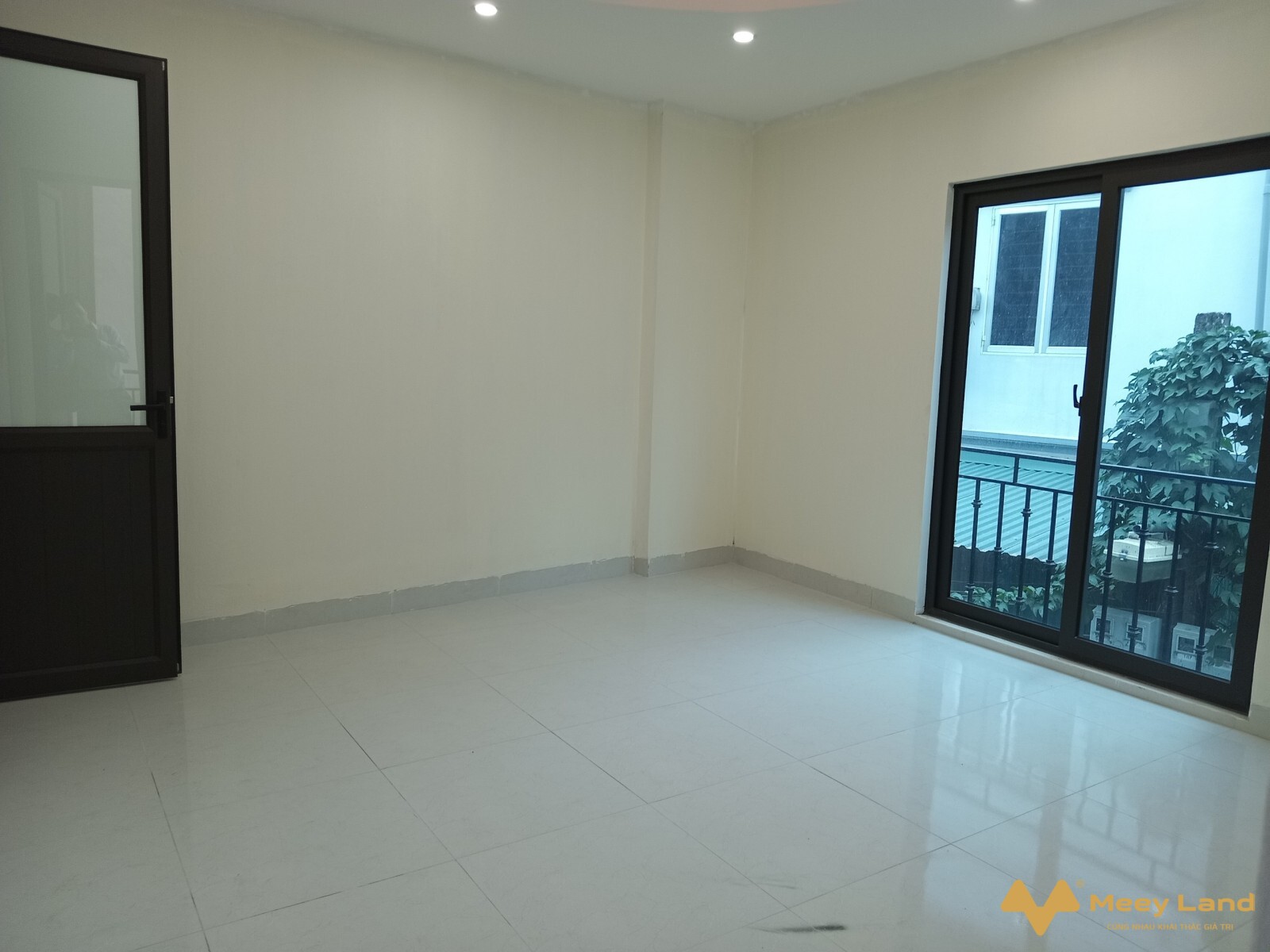 Bán nhà lô góc Phúc Lợi, Long Biên 5 tầng, 33m2 chỉ 5,95 tỷ