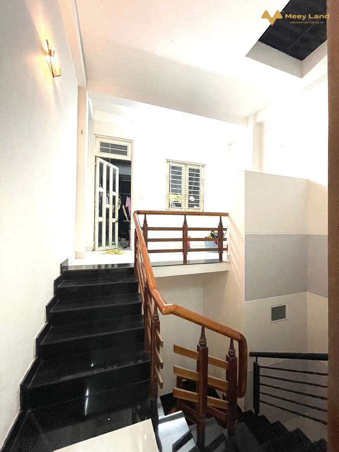 Bán nhà hẻm xe tải Cống Lở, phường 15, Tân Bình, 61m2, 5 tầng, 5 phòng ngủ