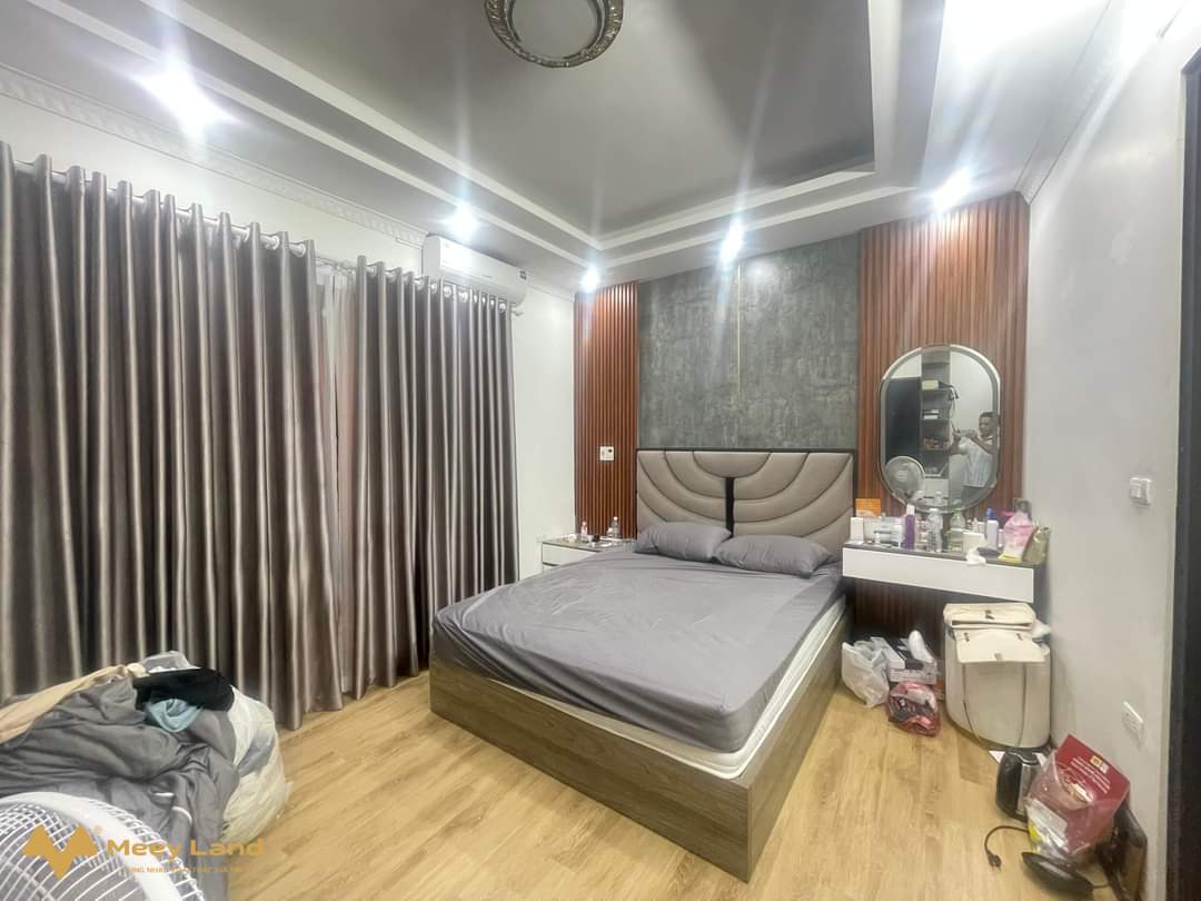 Bán nhà dân xây, Việt Hưng, Long Biên 33m2, 5 tầng giá 6,98 tỷ