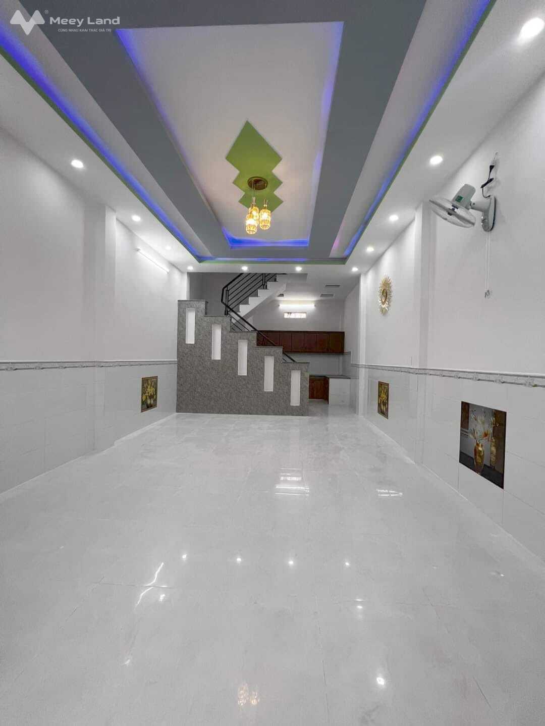 Bán nhà 2 phòng ngủ gần trường tiểu học Xuân Thới Thượng 1,6 tỷ gọi xem nhà