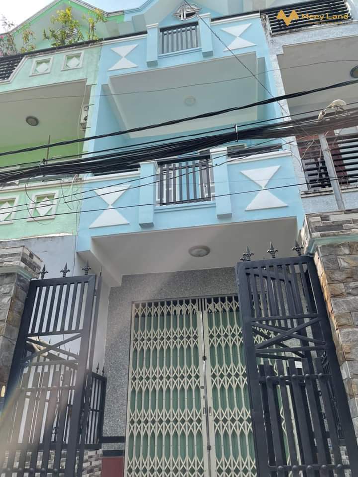 Cần bán gấp nhà, Làng Tăng Phú, quận 9, hẻm ô tô 5m, 3 tầng lầu 56m2, giá 3,1 tỷ