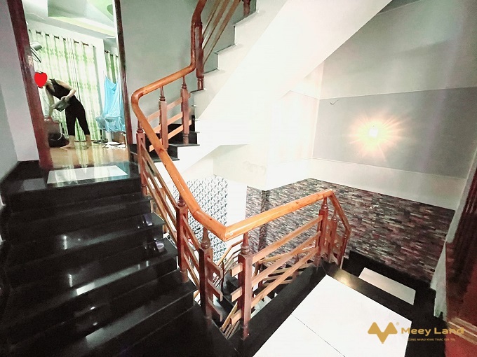 Bán nhà hẻm xe tải Cống Lở, phường 15, Tân Bình, 61m2, 5 tầng, 5 phòng ngủ