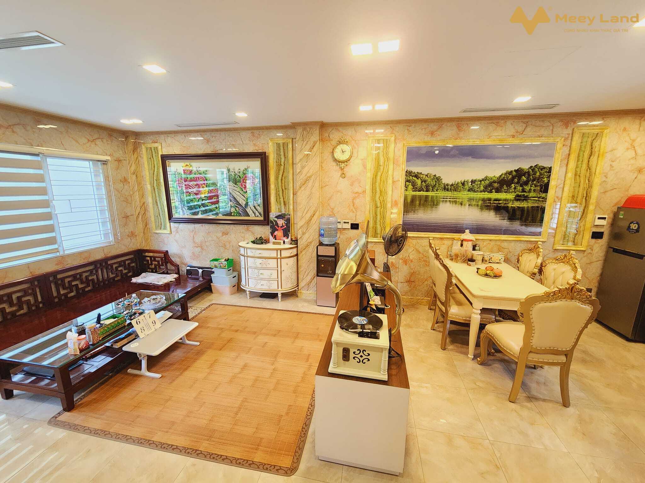 Siêu phẩm đẹp - bán nhà Nguyễn Văn Cừ, Long Biên 48m2, 6 tầng giá 10,5 tỷ (Thoáng sáng)