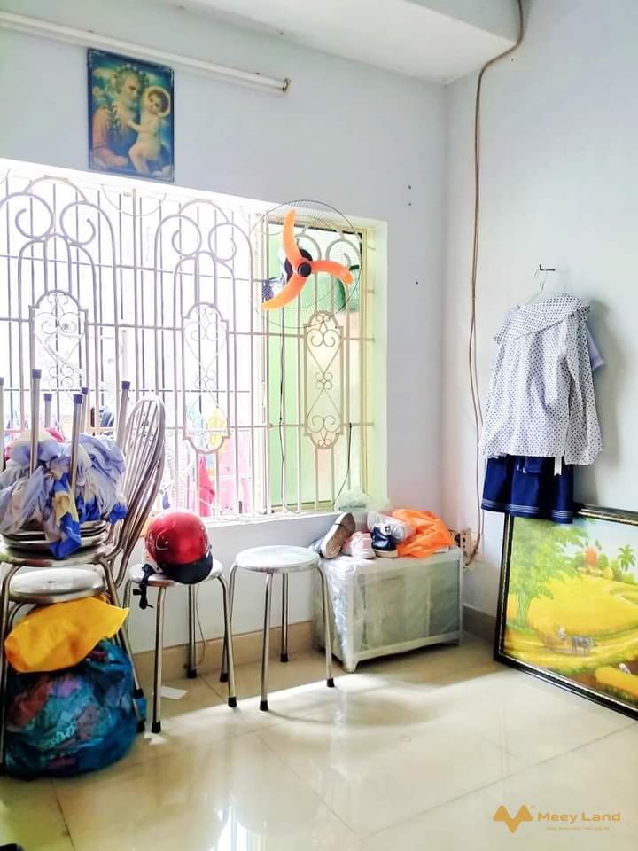 Cần bán gấp nhà, đường số 24, Long Thạnh Mỹ, quận 9, đường ô tô 6m, 1 tầng lầu 80m2, giá 3,2 tỷ