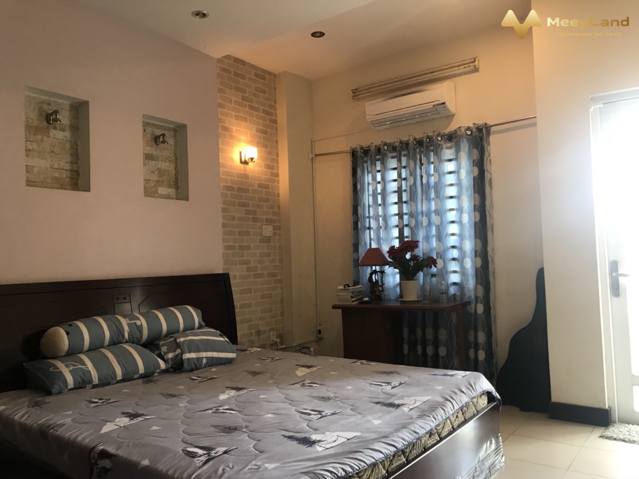 Bán gấp nhà tuyệt đẹp, 60m2, hẻm 8m, Phạm Phú Thứ, Tân Bình