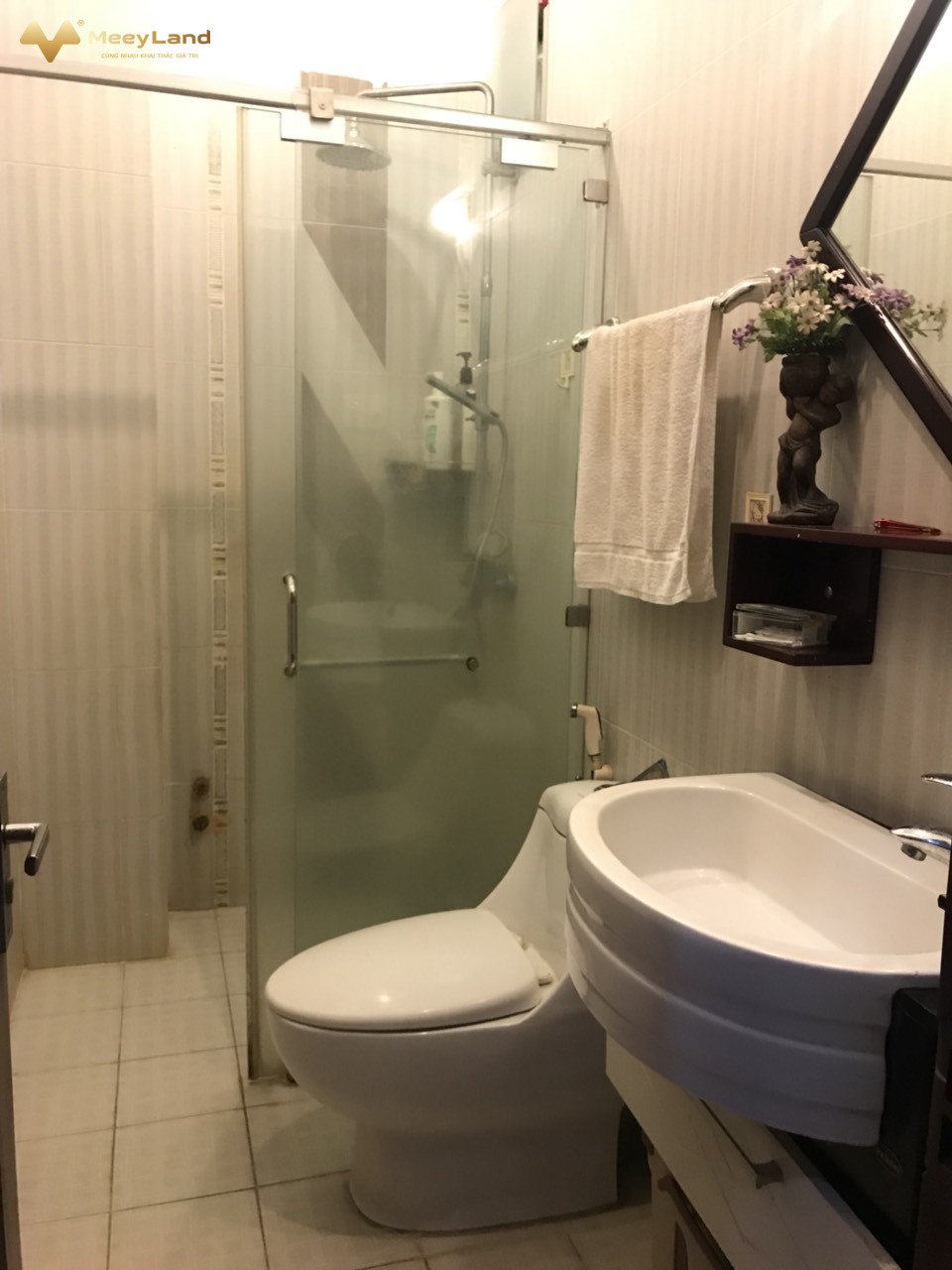 Bán gấp nhà tuyệt đẹp, 60m2, hẻm 8m, Phạm Phú Thứ, Tân Bình