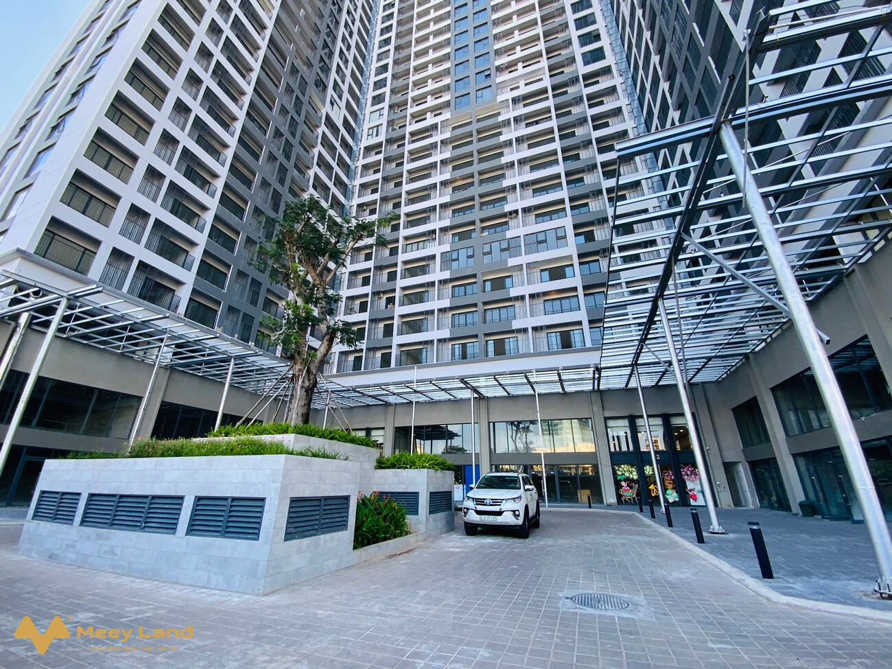 Bán căn officetel 27m2 view ĐN thoáng tại Lavida Plus Q7, bán giá 1,75 tỷ bao phí chuyển nhượng