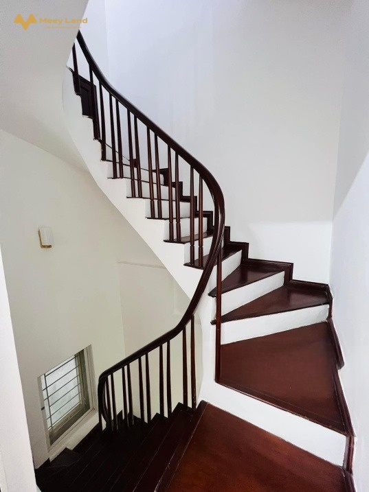 Bán nhà Phương Canh 35m2, 5 tầng, chỉ 20m ô tô đỗ, 2 mặt tiền thoáng, giá 5.3 tỷ