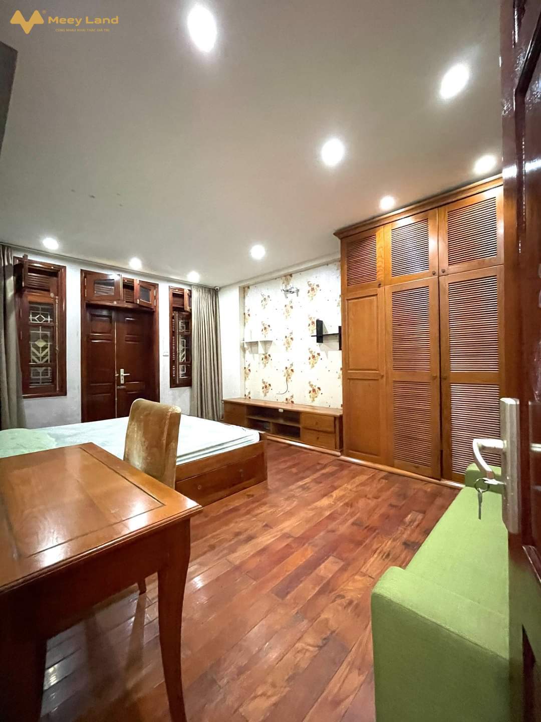 Bán nhà phố Thái Hà, Đống Đa, 63m x 5T, ô tô