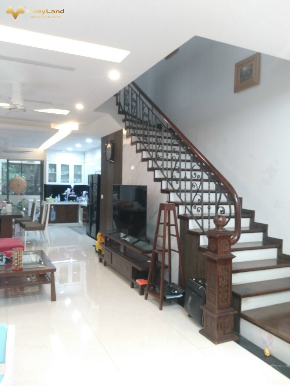 Chính chủ bán biệt thự Vinhomes Thăng Long hoàn thiện đẹp, full nội thất, sổ đỏ chính chủ